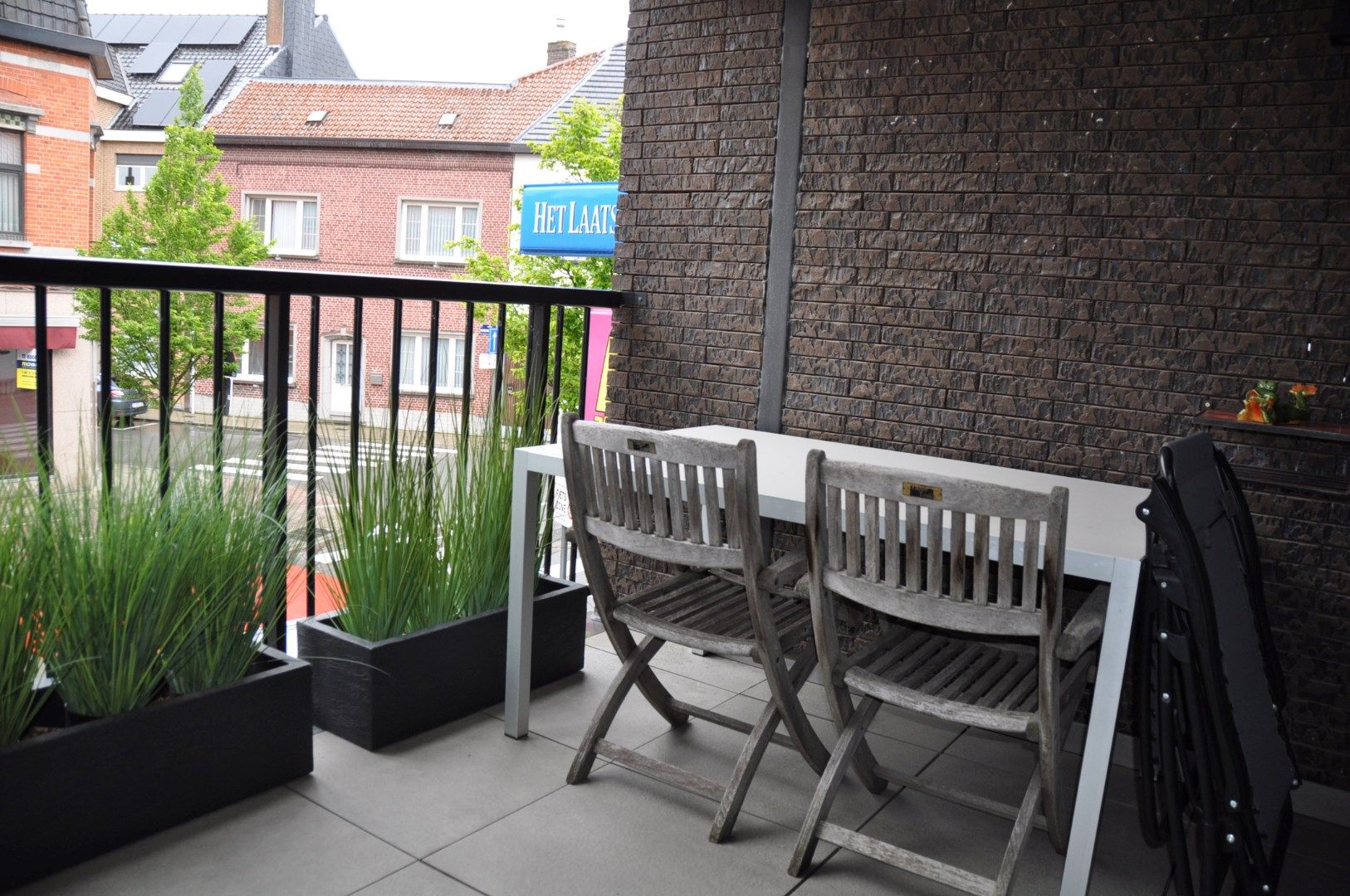 Luxueus en instapklaar appartement - twee slaapkamers - twee terrassen - staanplaats - vlakbij het centrum van Izegem  foto 16