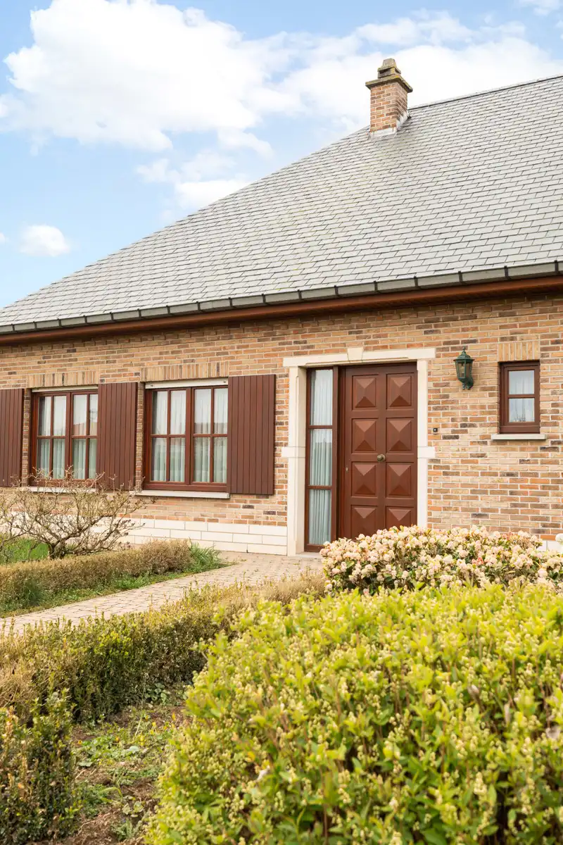 Prachtige instapklare laagbouwvilla op een zeer ruim perceel foto 7