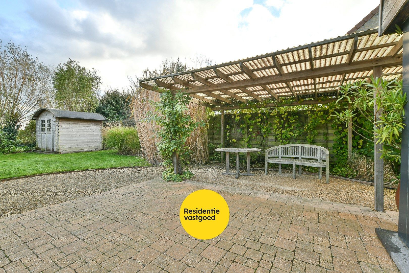 Instapklare halfopen woning in De Haan – vlak bij strand, duinbossen en halte kusttram foto 18