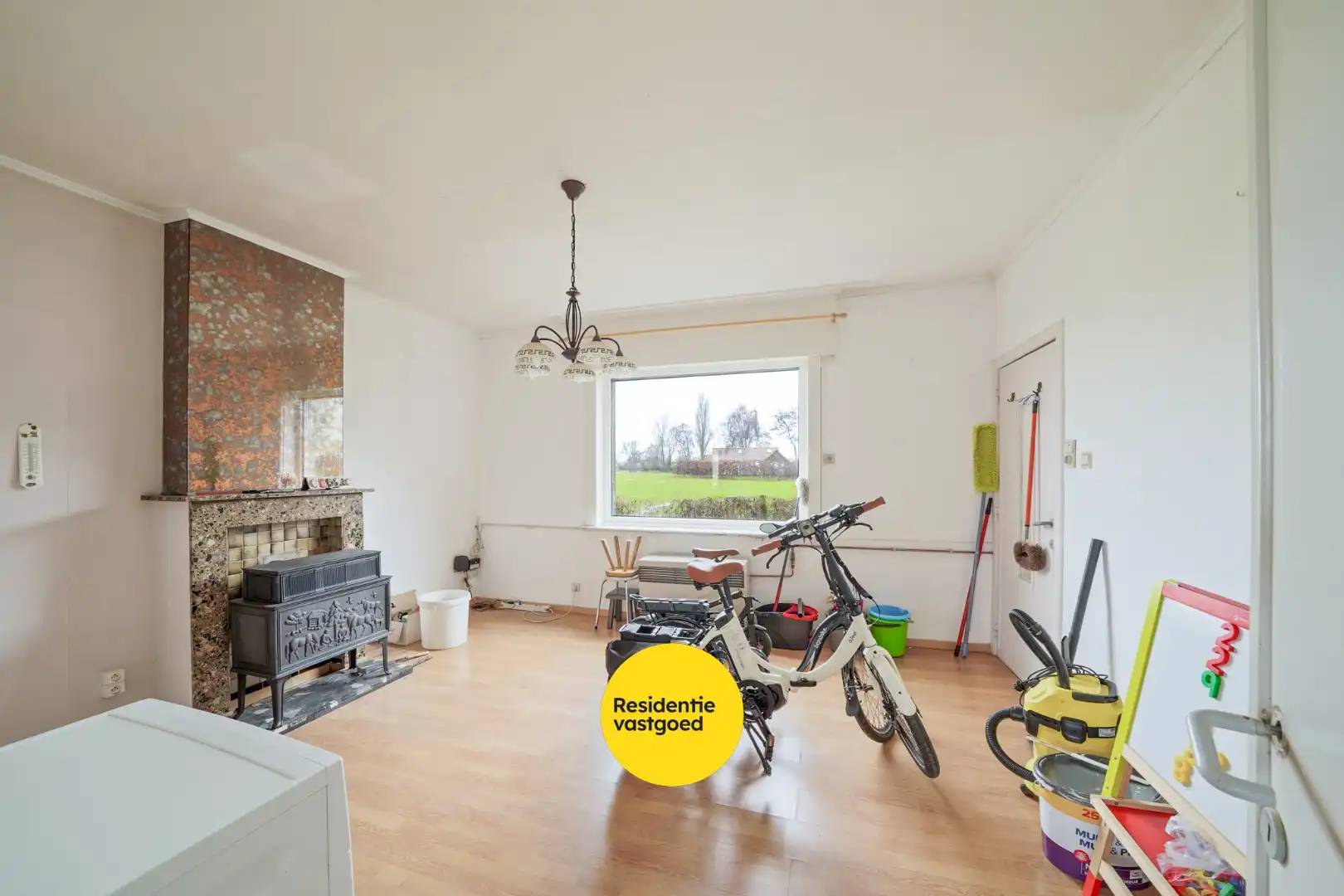 Alleenstaande woning op ruim perceel met vernieuwd woongedeelte en loods (80 m²) foto 28