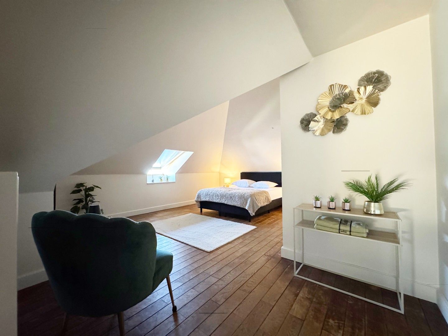 Unieke en ruime villa met 9 slaapkamers, lift, zonnepanelen en 10 parkeerplaatsen op riant perceel van 2.313 m² foto 23