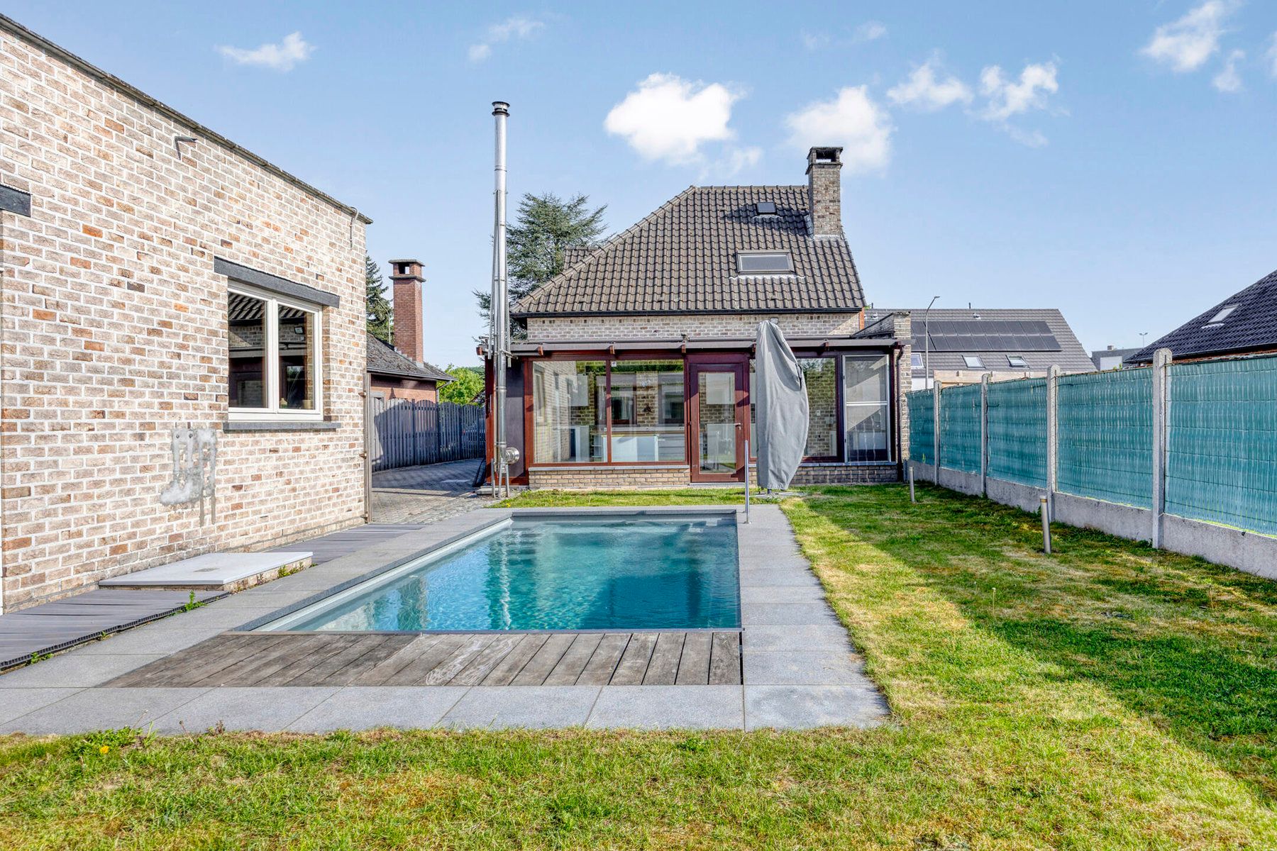 Charmante HOB met 3slpk, garage en zwembad! foto 4