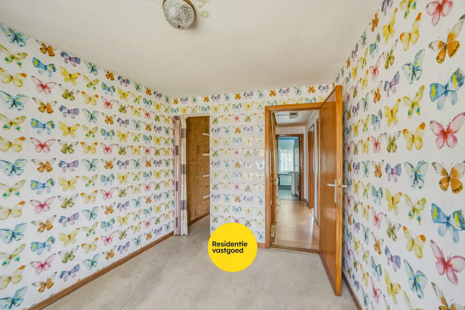 Ruime halfopen woning met 4 slaapkamers, tuin en garage foto 18