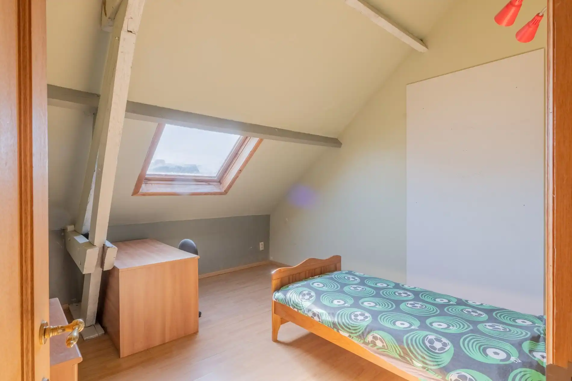 Uitzonderlijk groot huis met tuin te Zeebrugge foto 23