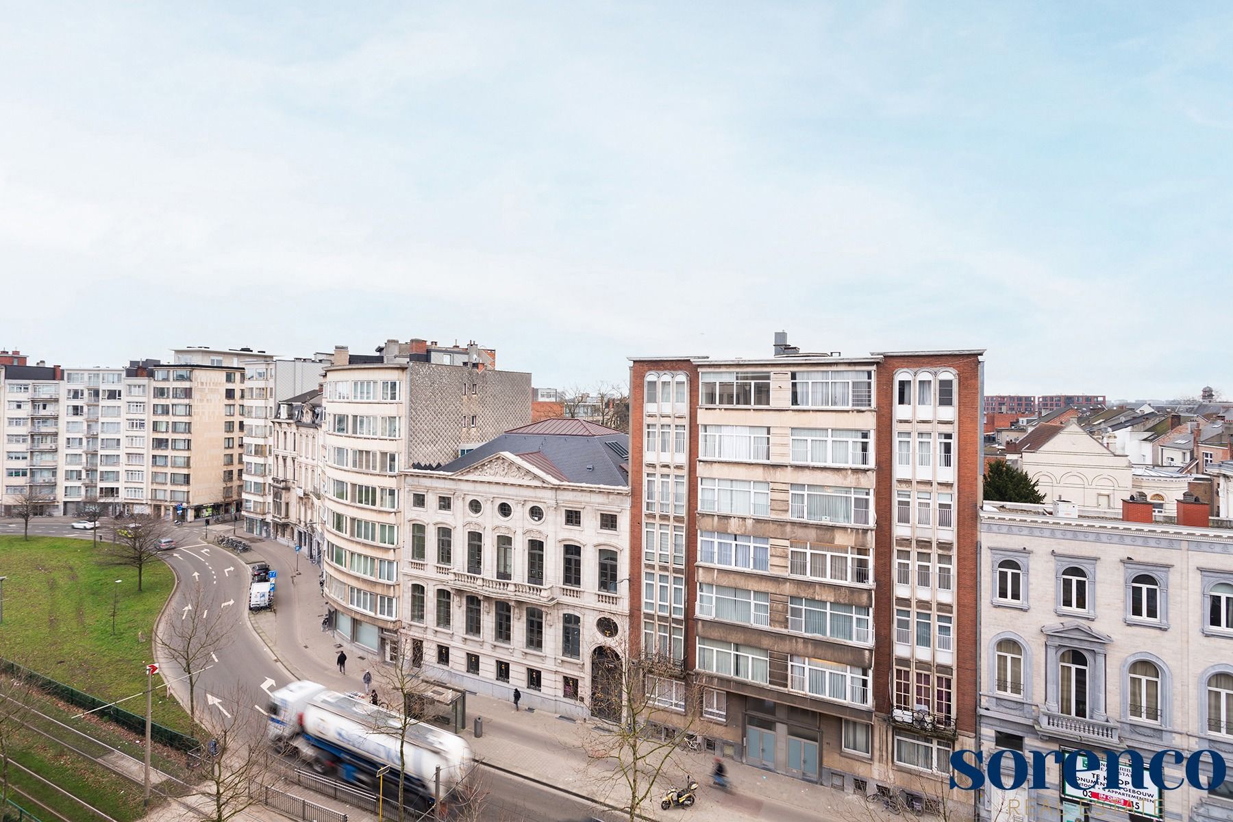 Antwerpen: Gerenov. 3 slpk app. ca. 185m² + terras foto 12