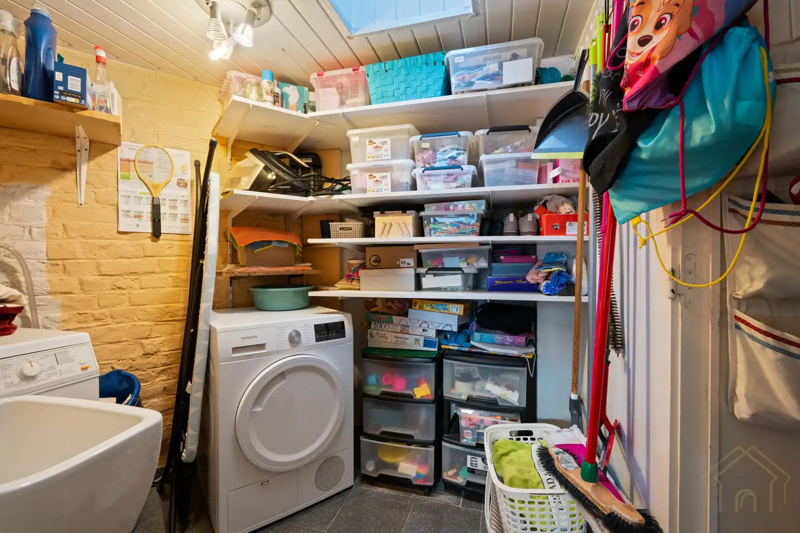 Commercieel pand met woonst – momenteel in gebruik als computerwinkel foto 10