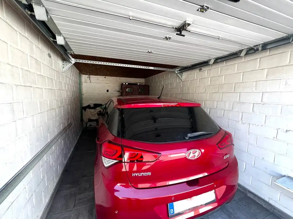 Instapklaar 2-slaapkamerappartement te koop in Harelbeke foto 21