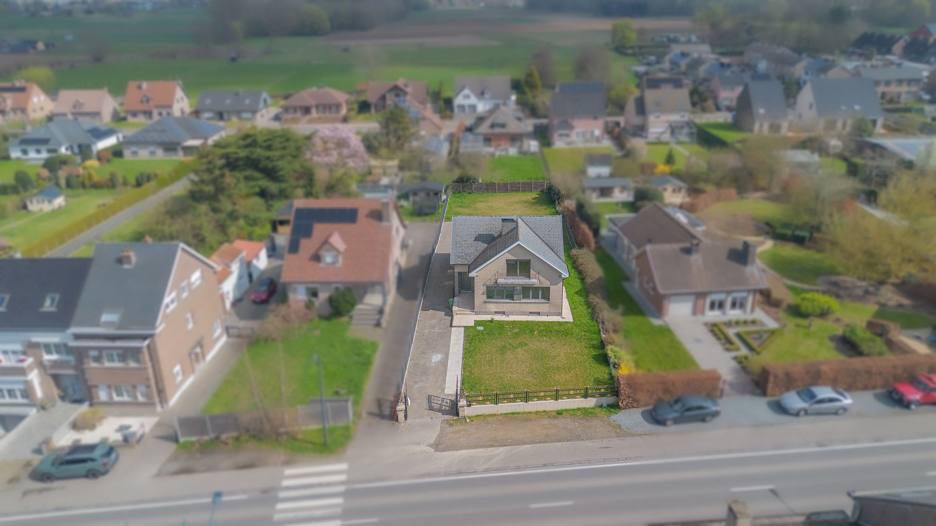 Villa op 10a met 5 slaapkamers, grote tuin, dubbele garage! foto 23