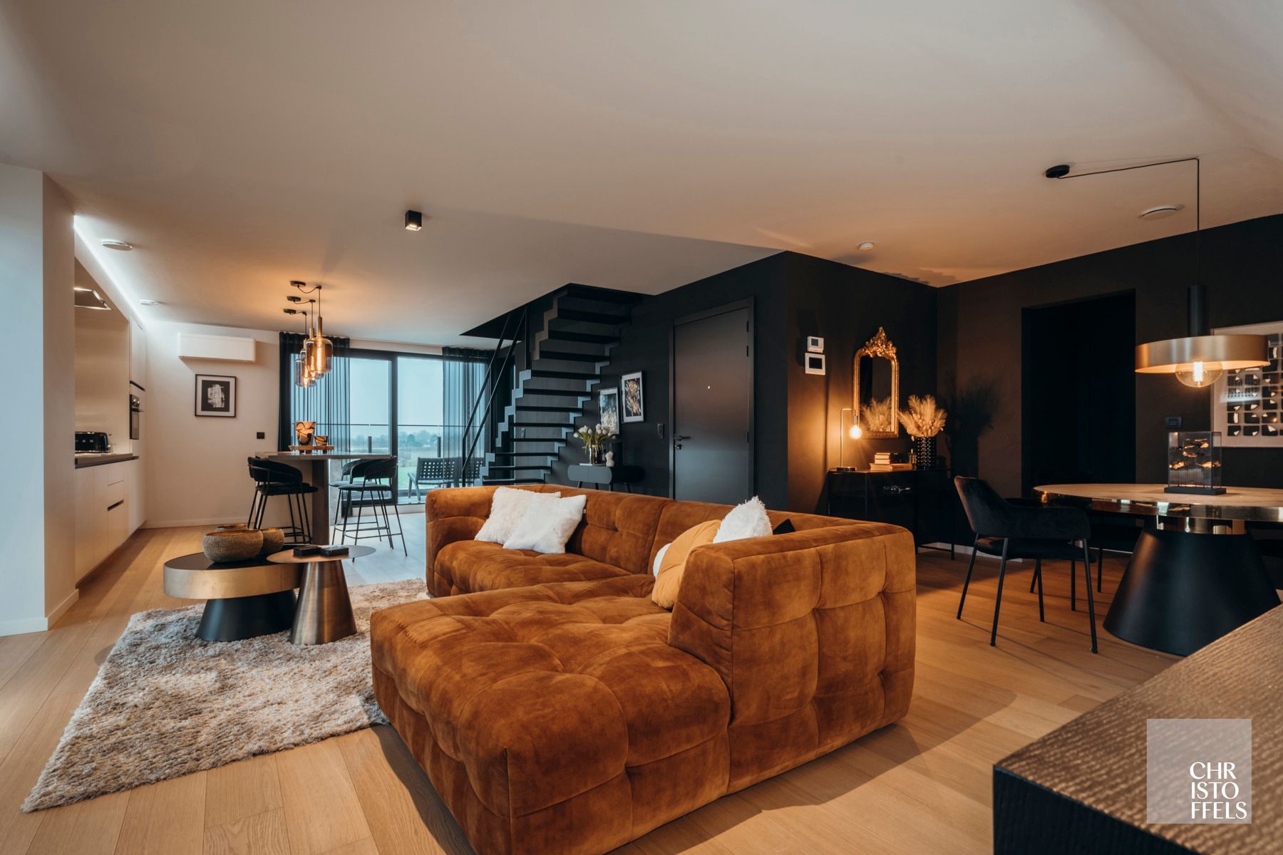 Exclusief penthouse (145 m²) met 3 slaapkamers, zuidelijk terras en landelijk uitzicht! foto {{pictureIndex}}
