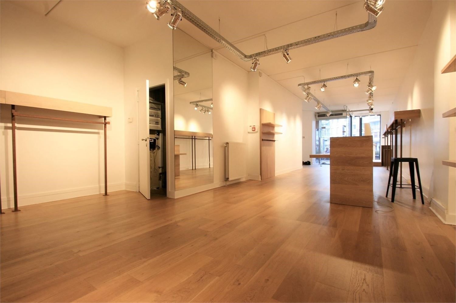 TOP GELEGEN HANDELSPAND NAAST AUSTRALIAN ICECREAM foto 6