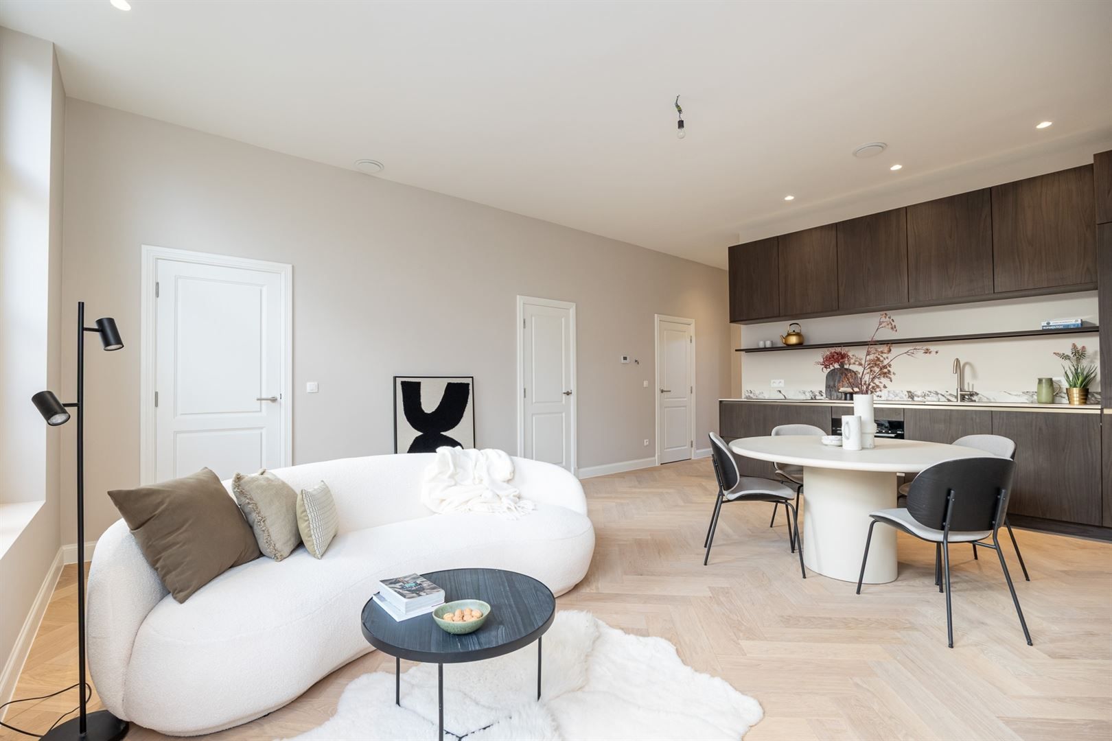 Prachtig afgewerkt appartement foto {{pictureIndex}}