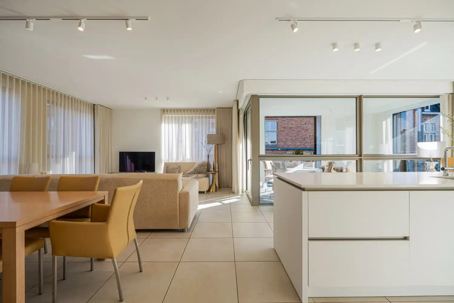 Exclusief wonen aan de Groenplaats in het charmante Oud-Rekem foto 4
