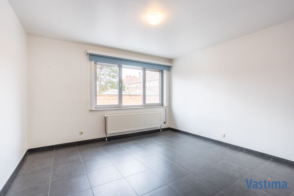 Lichtrijk leefappartement met 2 slaapkamers, ruim terras en garage foto 9