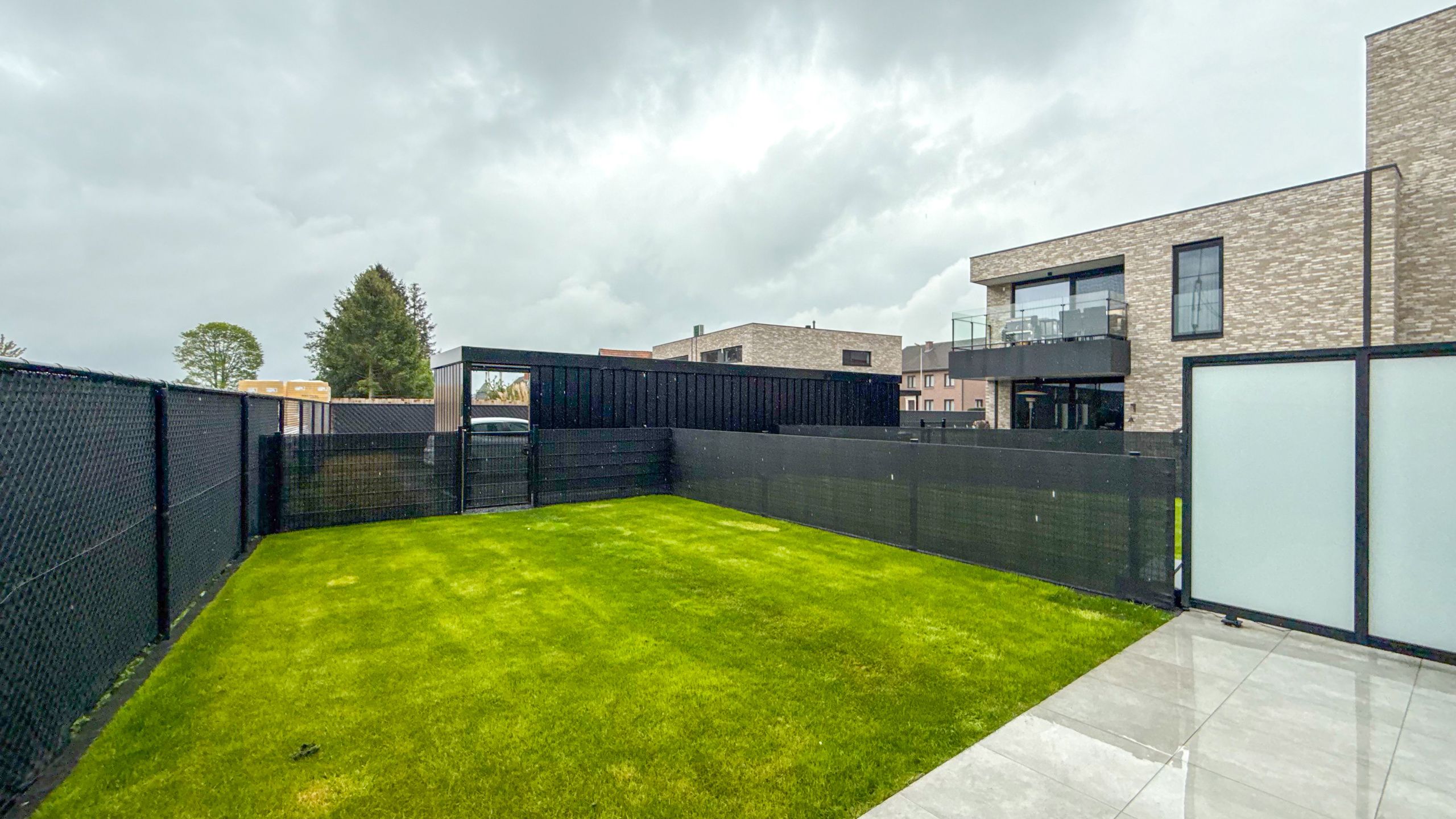 recent glv app met tuin net buiten het centrum van Heusden! foto 24