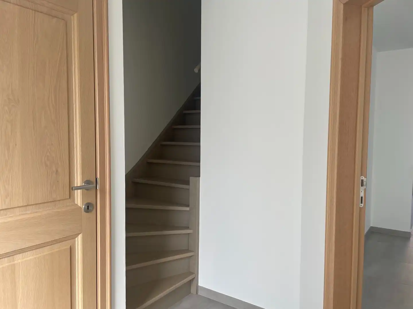 Moderne woning met 4 slaapkamers en garage in rustige buurt in Zwankendamme foto 8