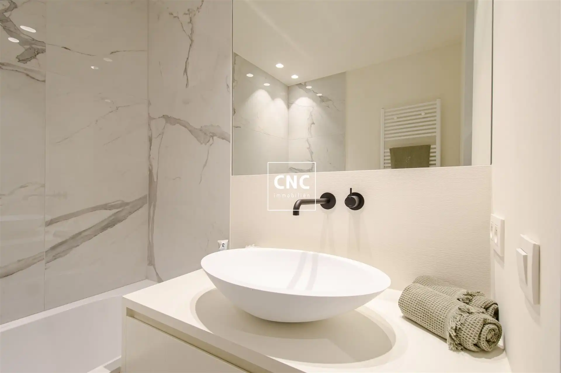 Prachtig lichtrijk hoek appartement met magnifiek open zicht foto 10