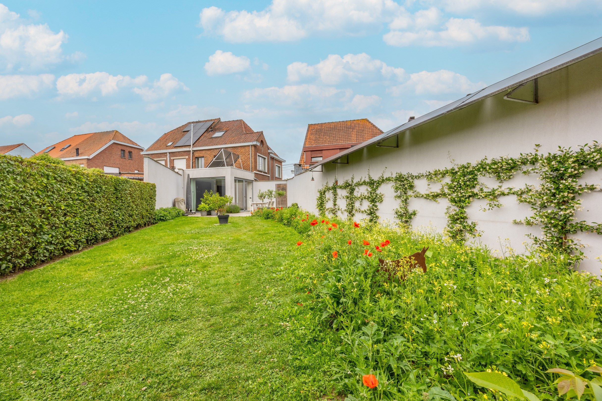 Unieke en recent gerenoveerde woning foto 18