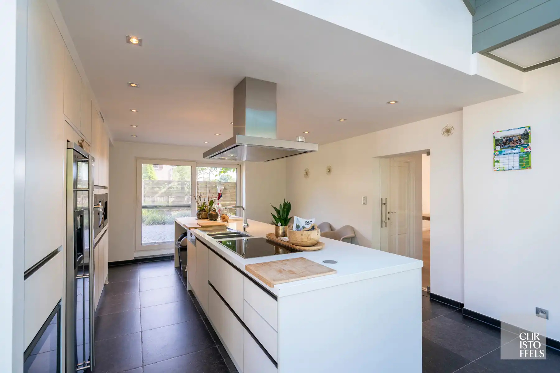 IN OPTIE - Totaal gerenoveerde villa (362 m²) met poolhouse (239 m²) in Opoeteren foto 11