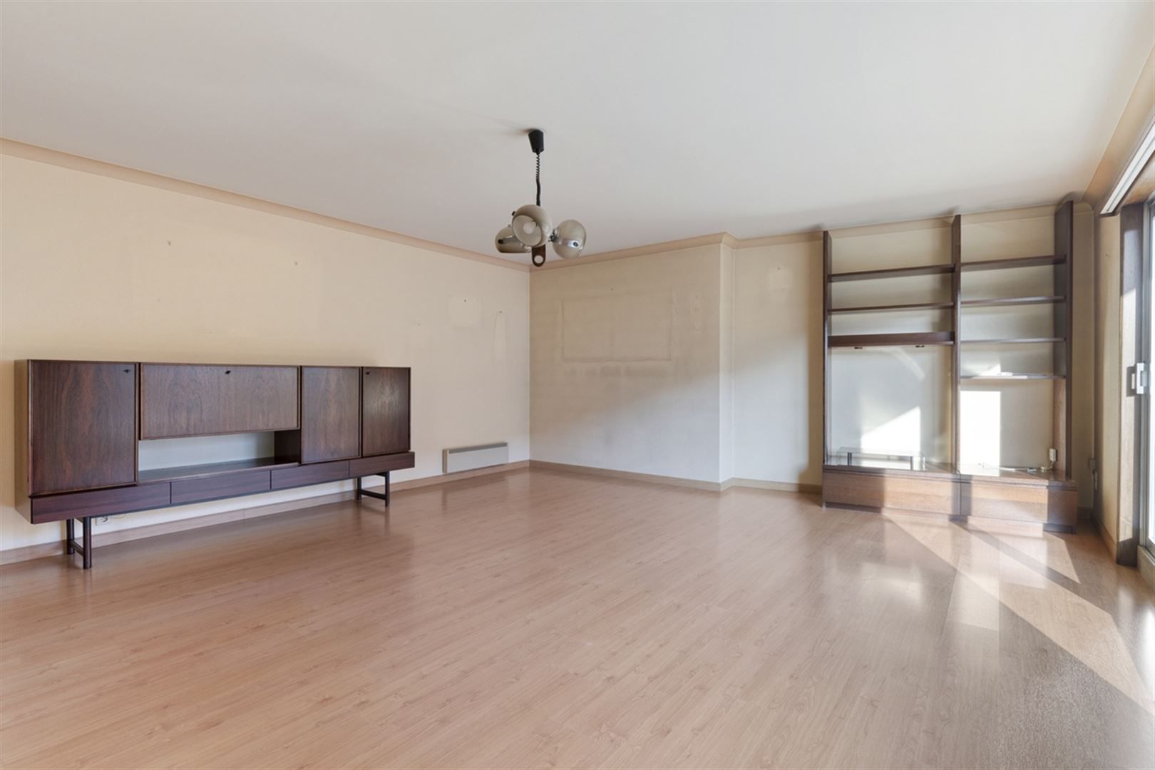 Centraal gelegen appartement met 2 slaapkmrs en autostaanplaats foto 7