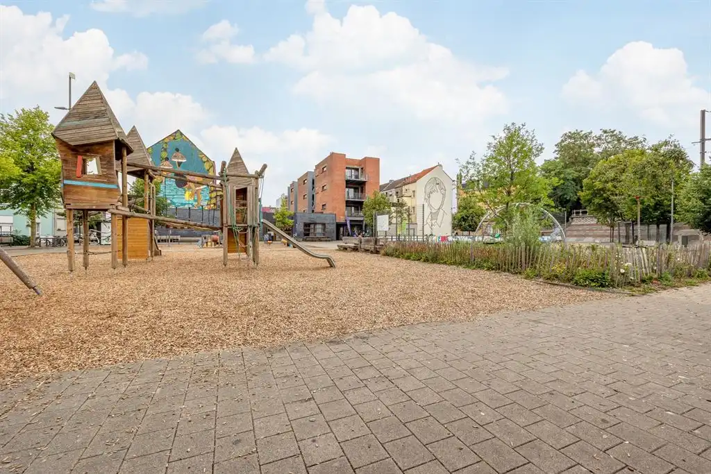 Lichtrijke stadswoning met authentieke elementen foto 30