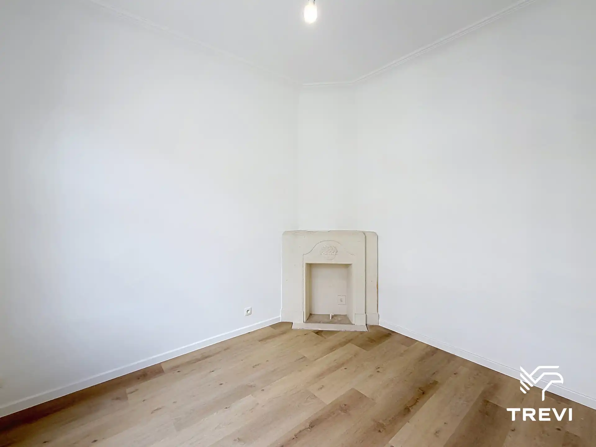 TOUR & TAXIS – Prachtige woning met 4 slaapkamers, terras en tuin! foto 11