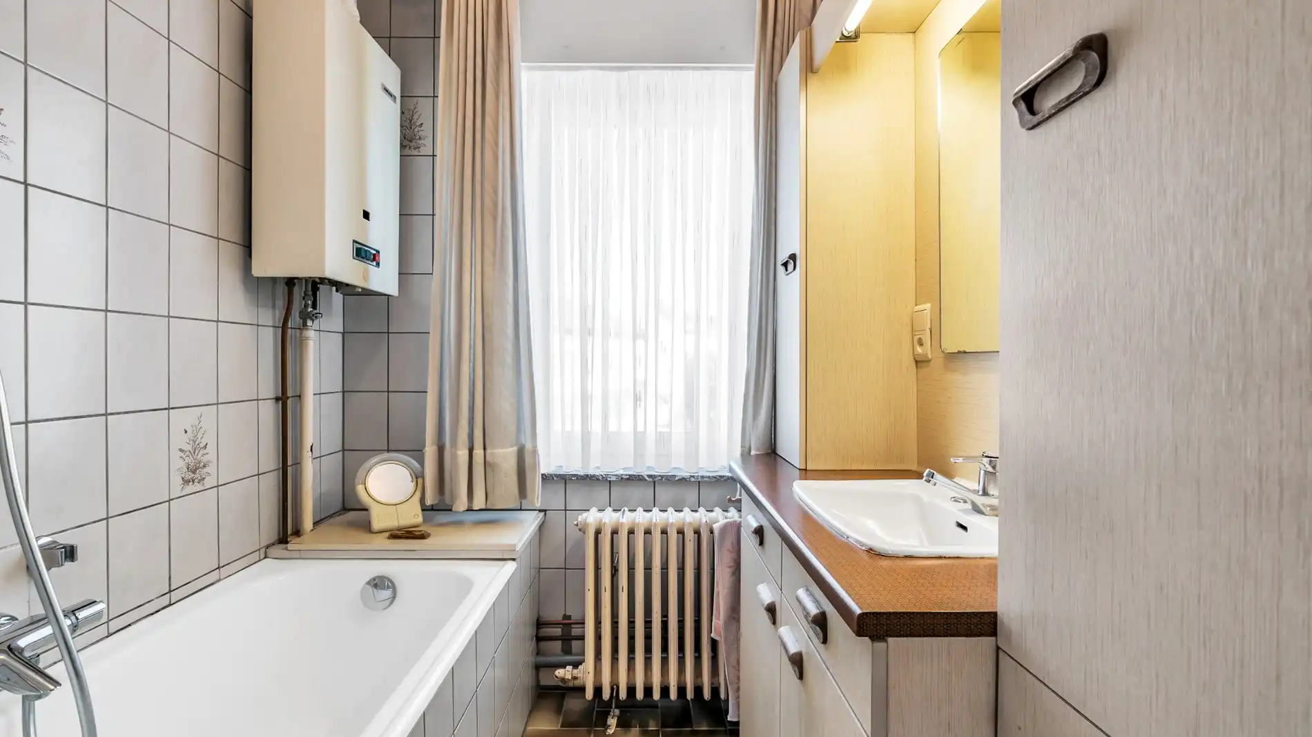 KESSEL-LO knappe woning met tuin foto 10