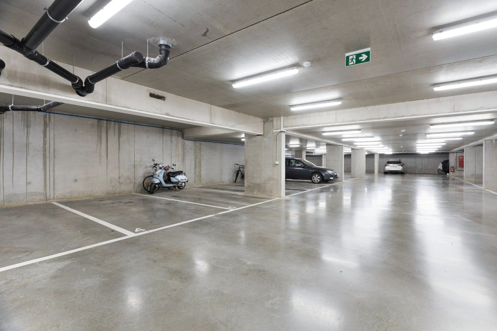 Modern en energiezuinig appartement met terras en parking op centrale ligging foto 14