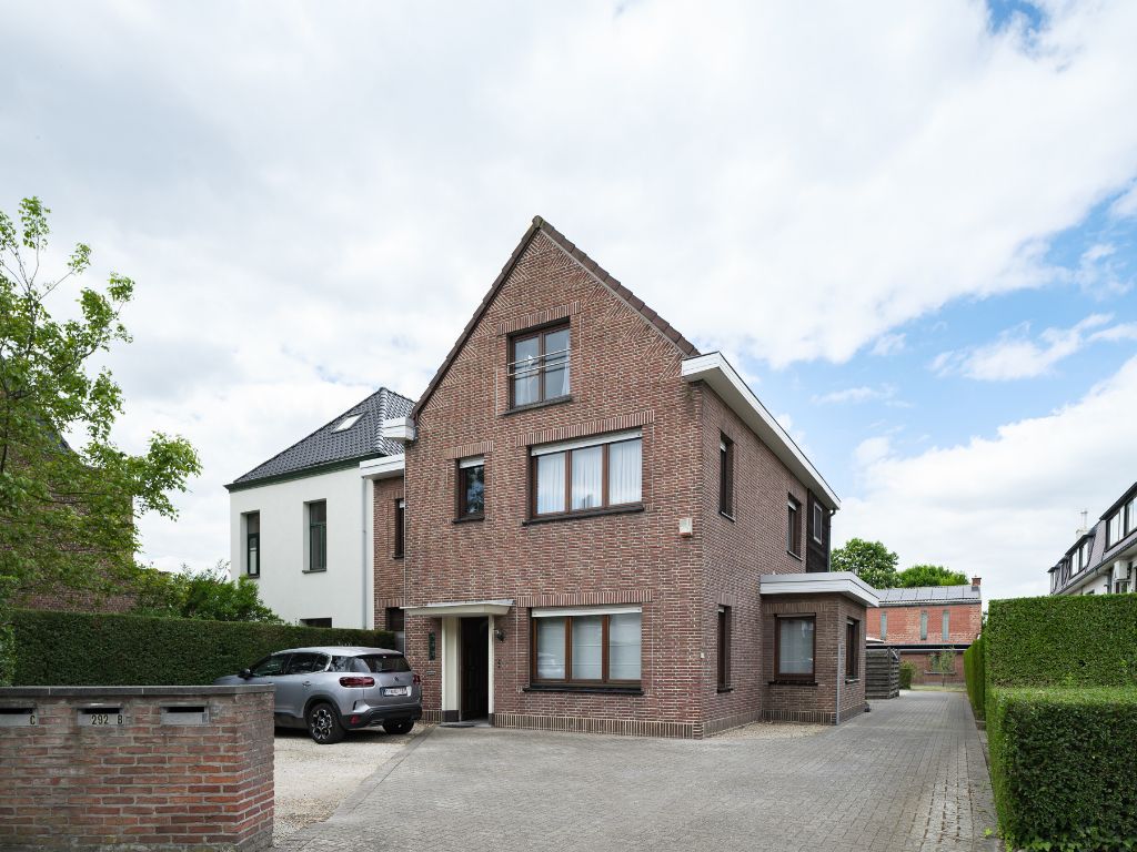 ()=>{if(producerUpdateValueVersion(node),producerAccessed(node),node.value===ERRORED)throw node.error;return node.value} Maaltebruggestraat 292 - 9000 Gent