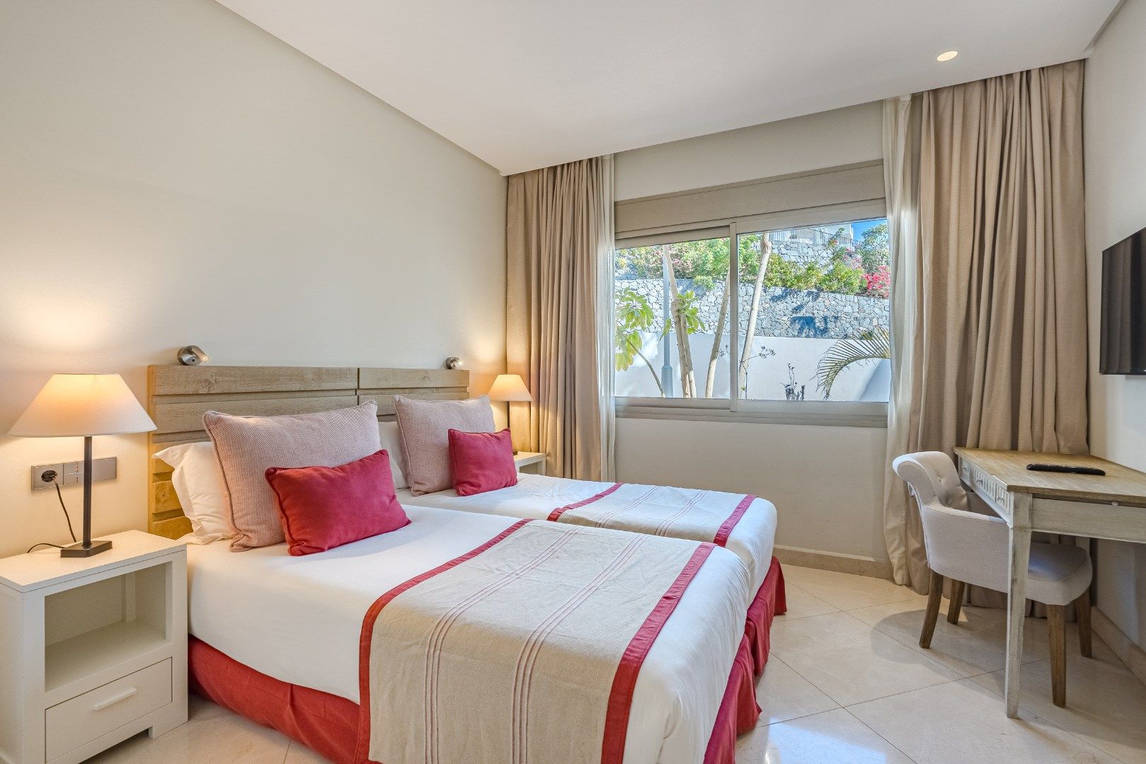 Luxueus appartement met prachtig zeezicht  foto 15