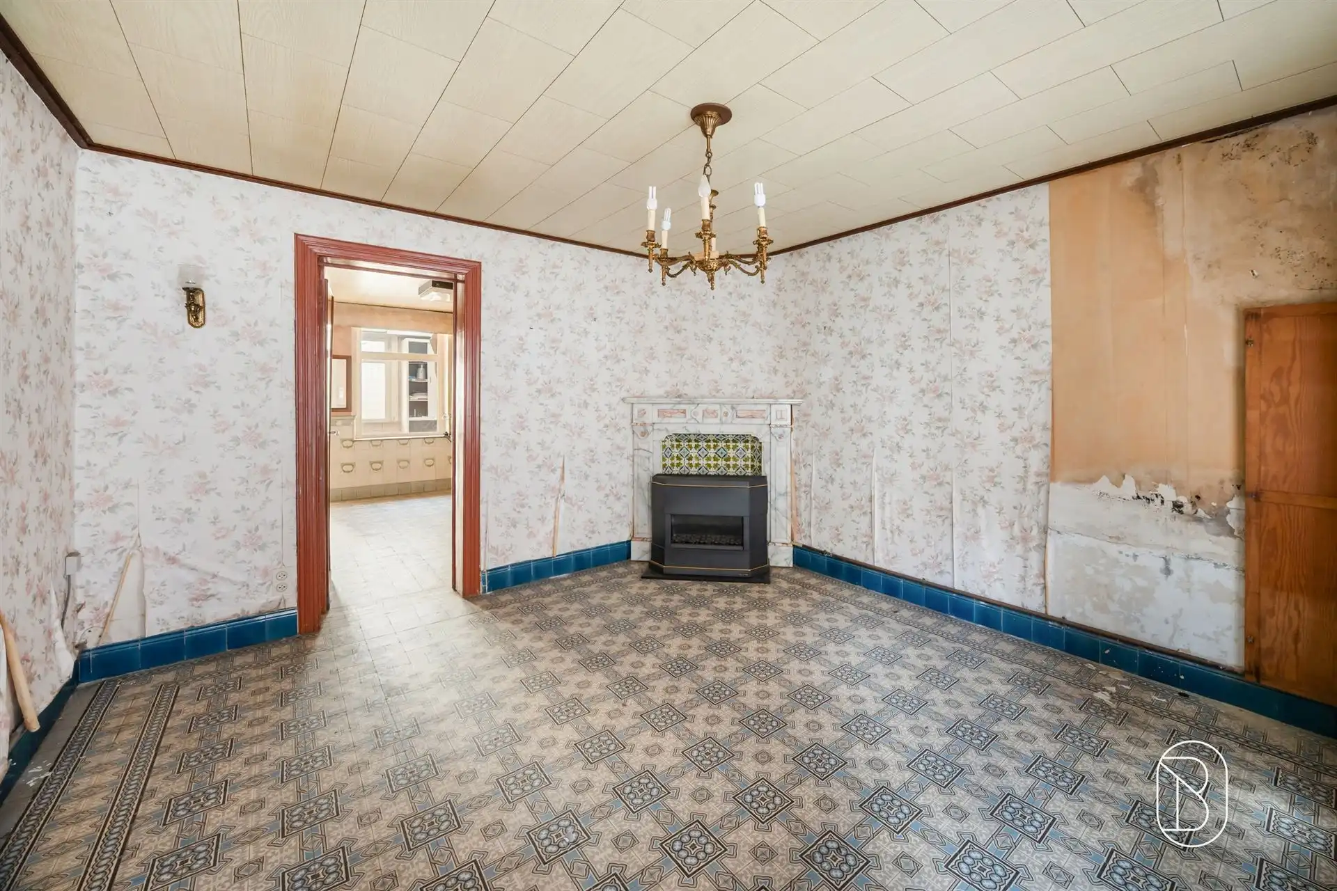 Te renoveren woning met potentieel! foto 5