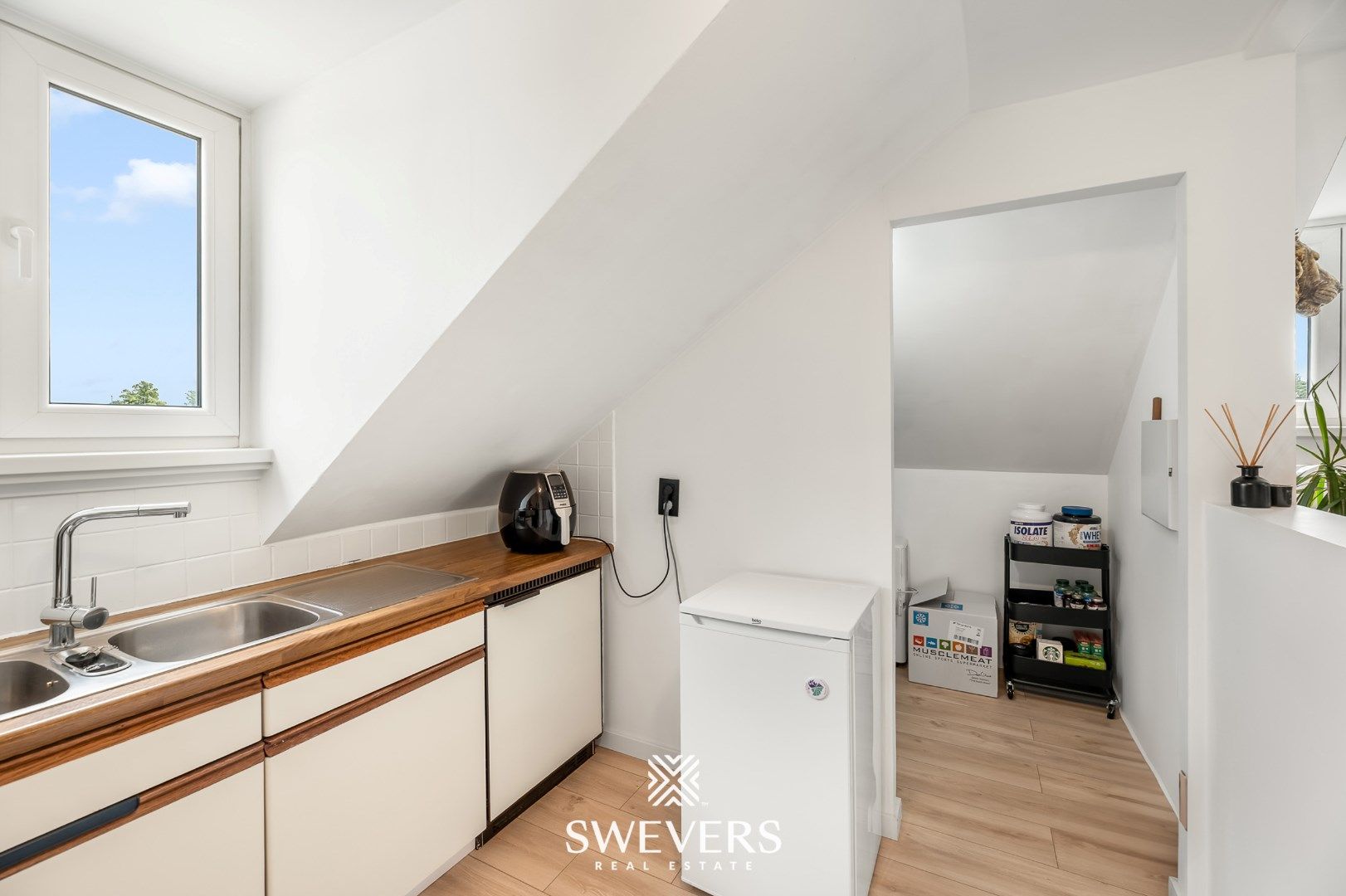 Instapklaar appartement met 2 slaapkamers in centrum Koersel foto 11