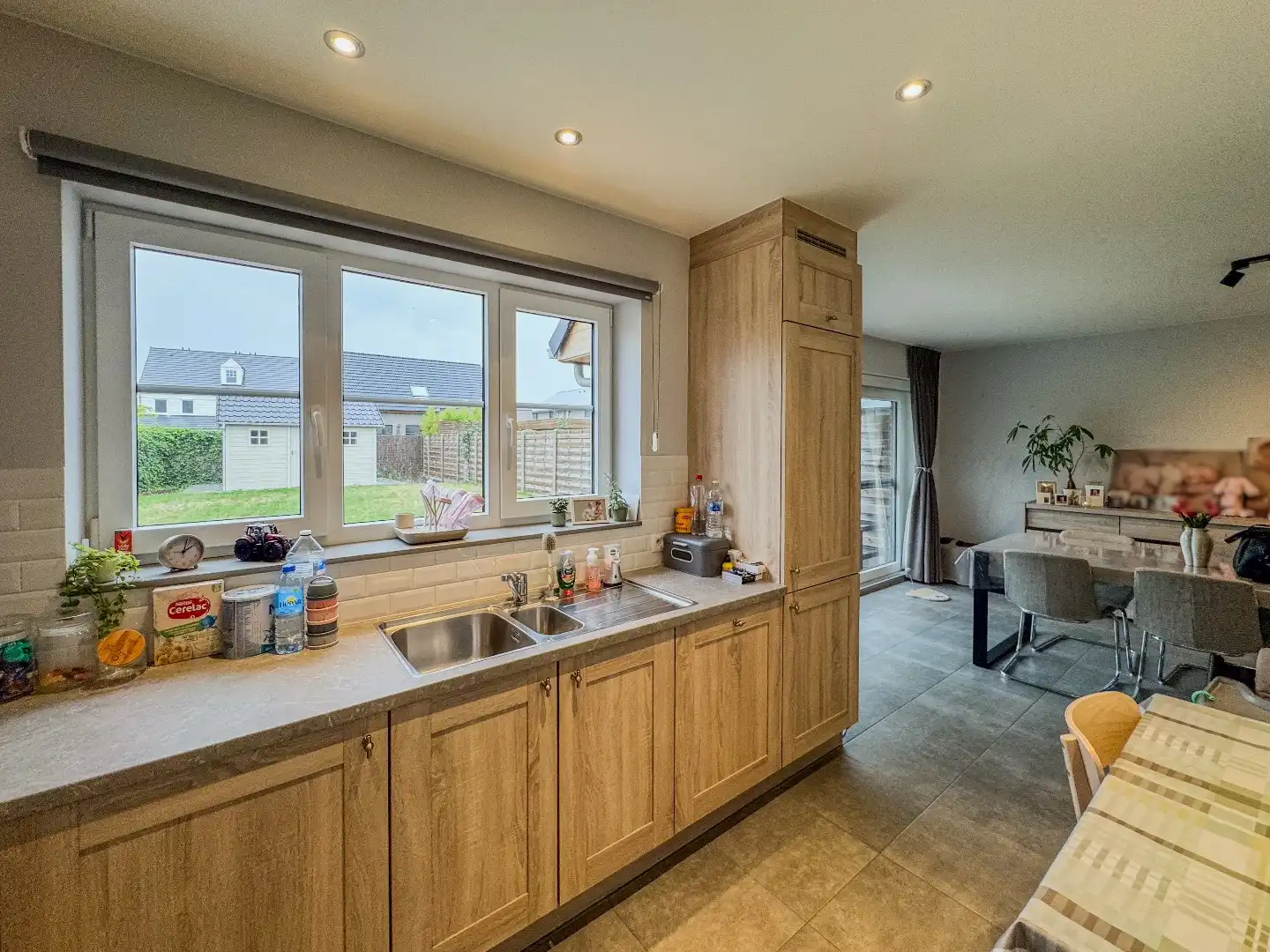 Recente en energiezuinige woning met 3 slaapkamers en tuin. foto 8