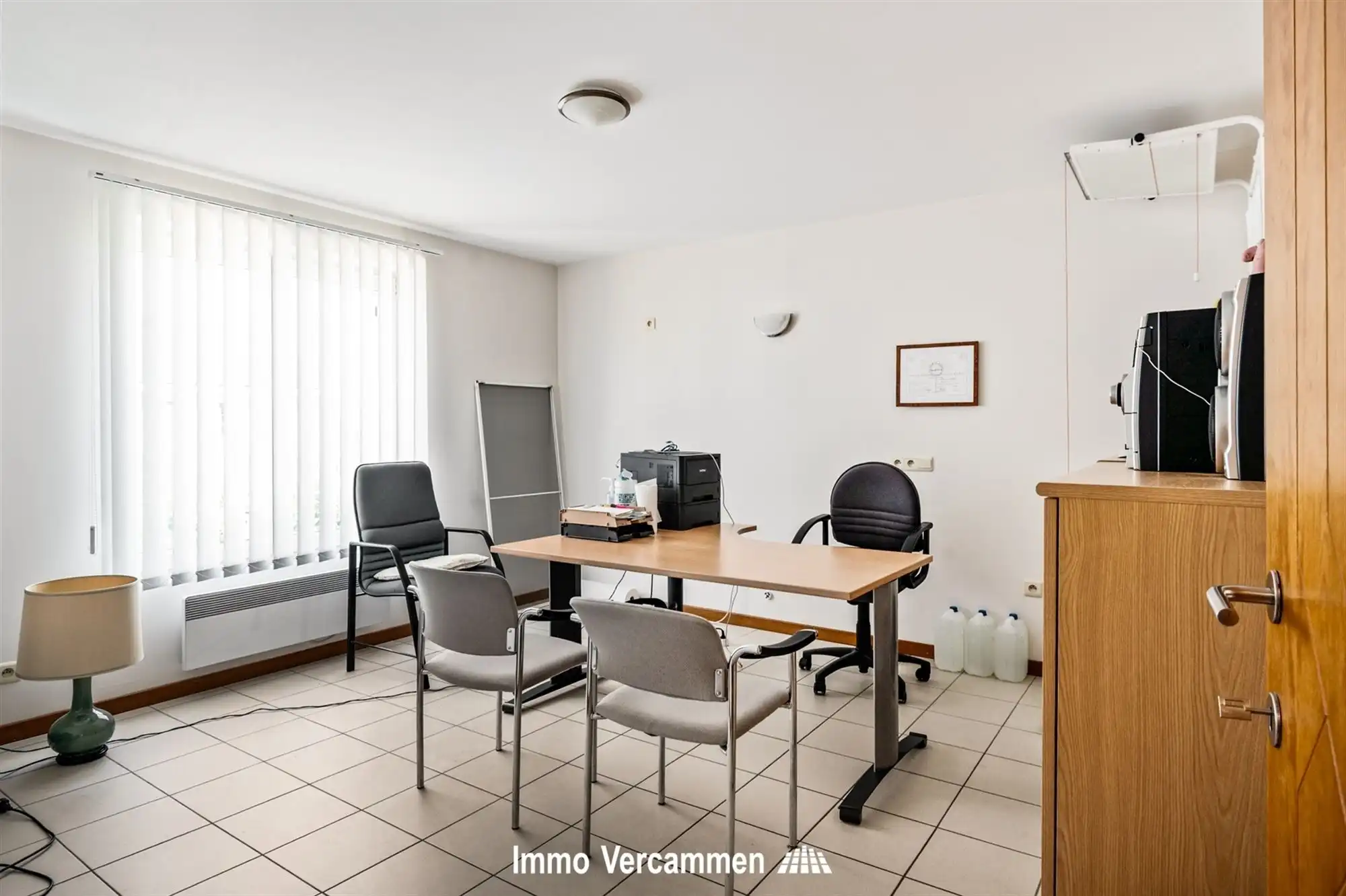 Veelzijdige eigendom met praktijkruimte in Berlaar foto 12