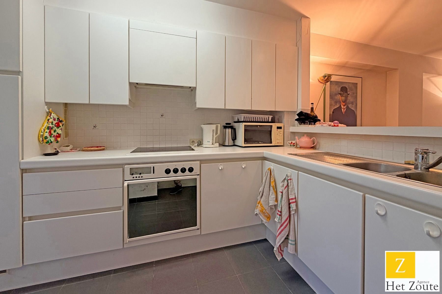 Te renoveren appartement op enkele passen van de Zeedijk foto 6