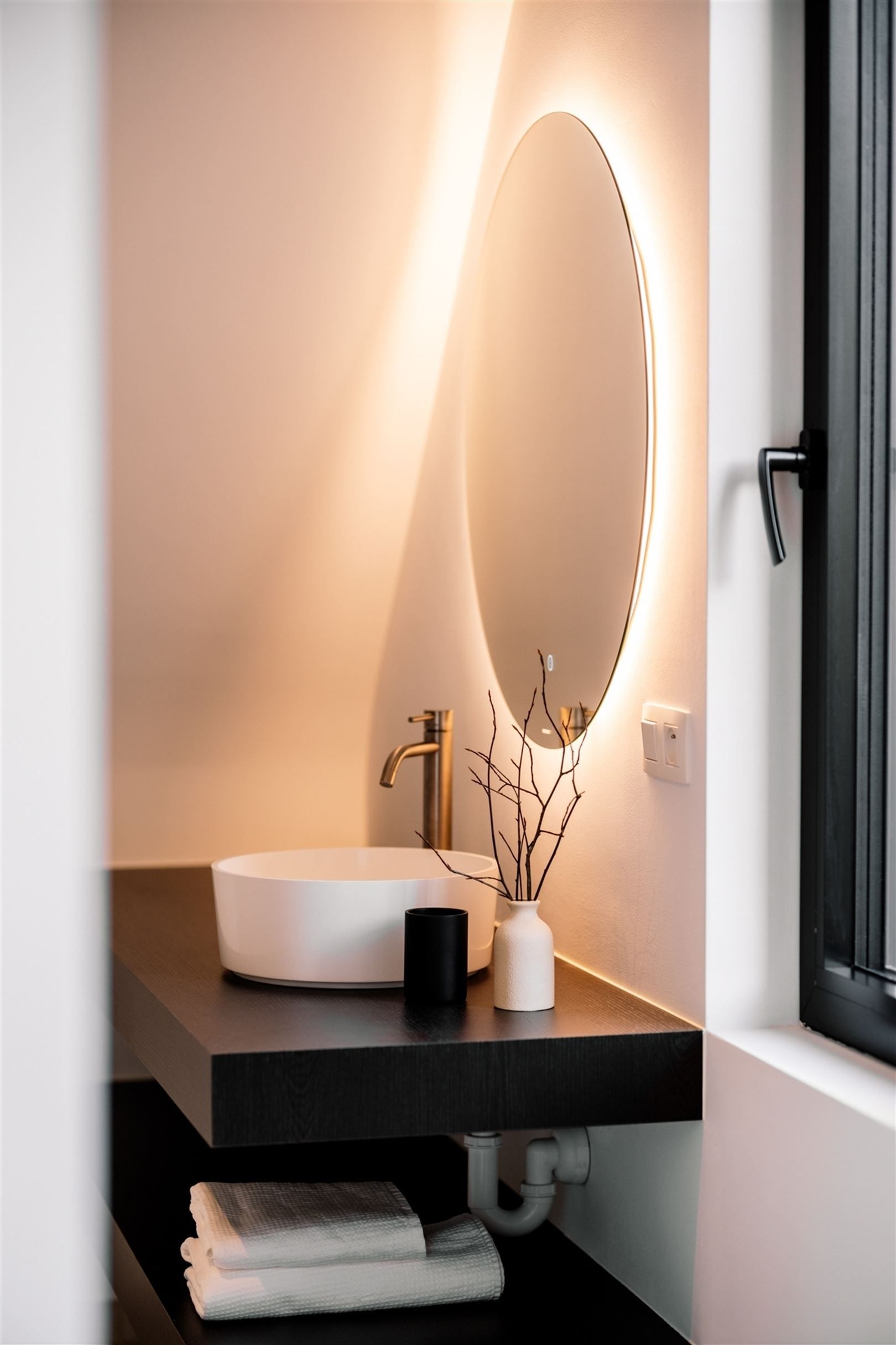 Exclusieve charmevilla op 800m², gerenoveerd, 4 slpk 3 bk  foto 24