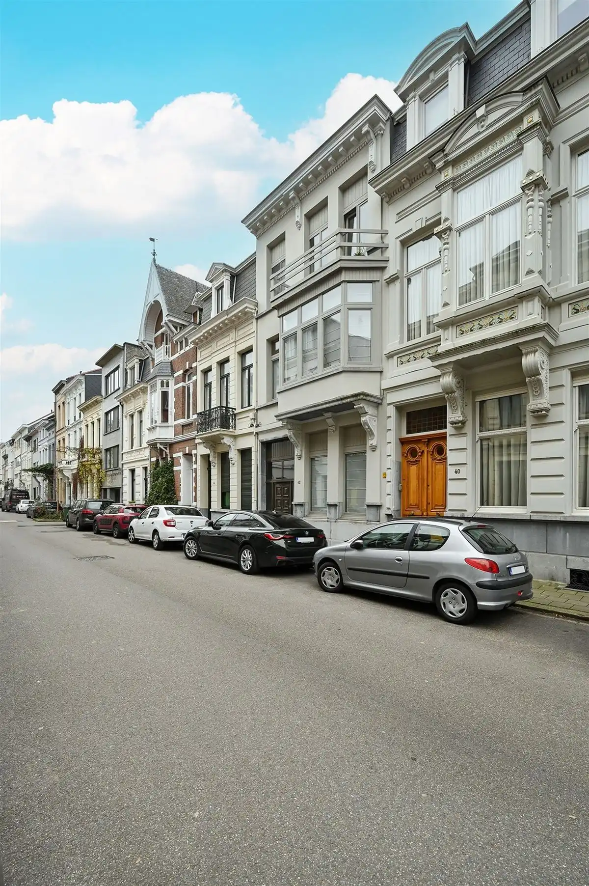 Mooie en gerenoveerde woning in populaire straat te Borgerhout foto 29
