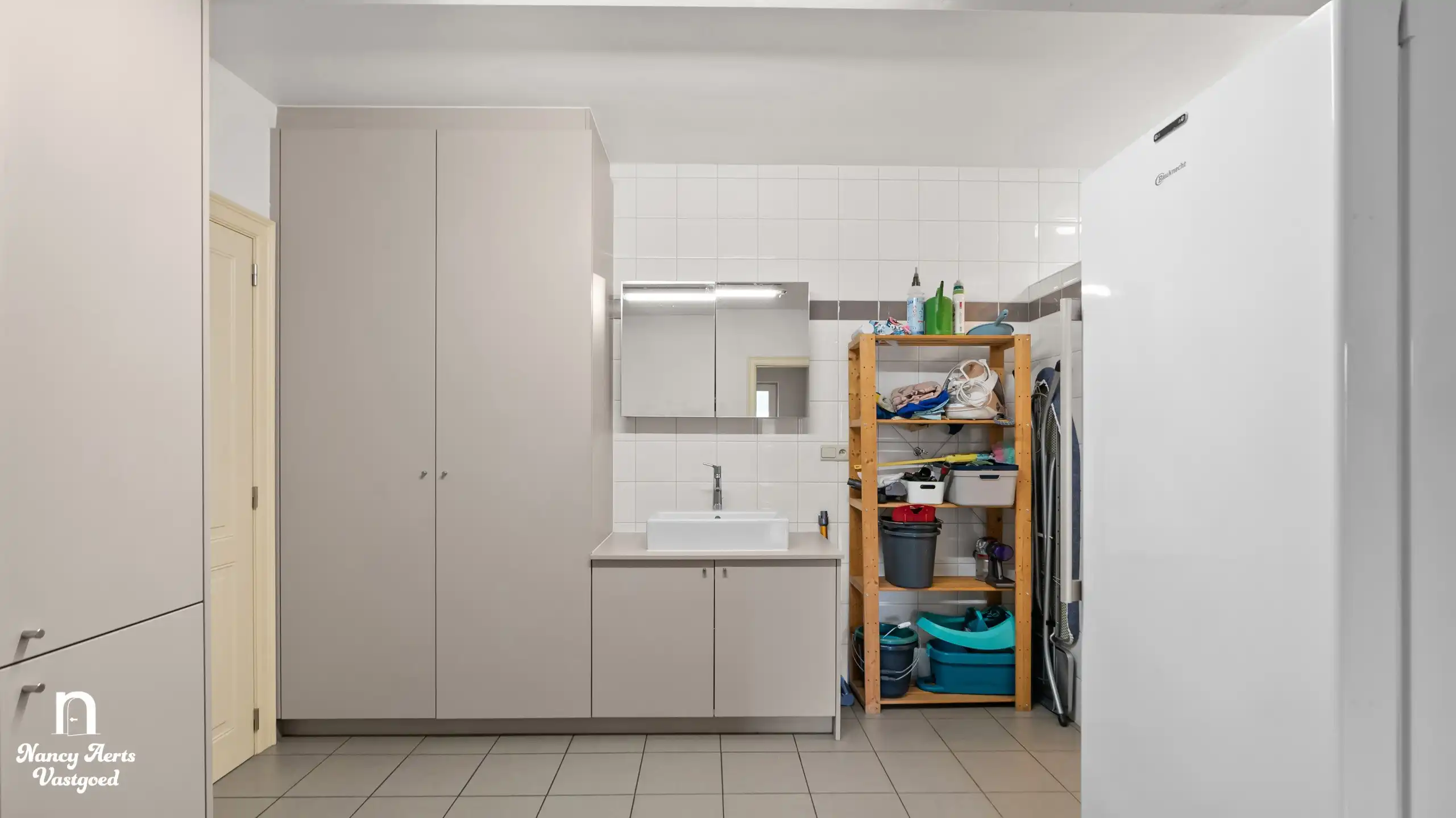 Verrassend ruime woning met aparte studio op rustige locatie foto 53