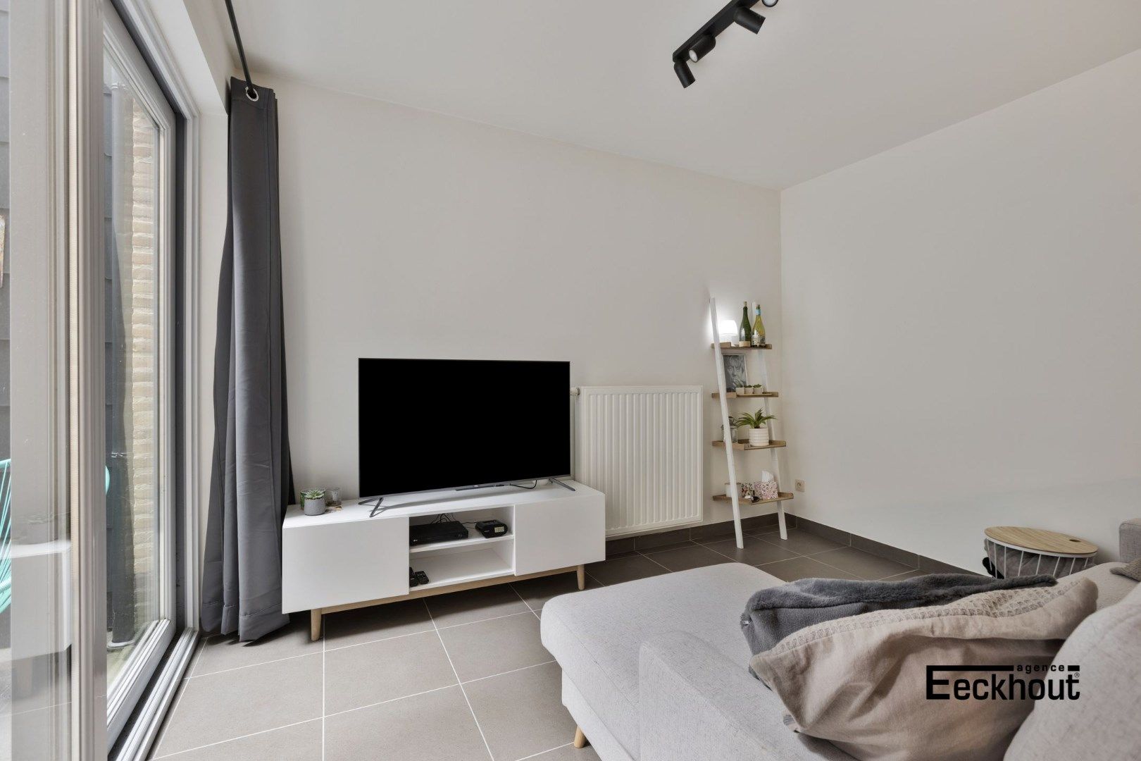 Gezellig en modern 1-slaapkamer appartement in hartje Oostende! foto 6