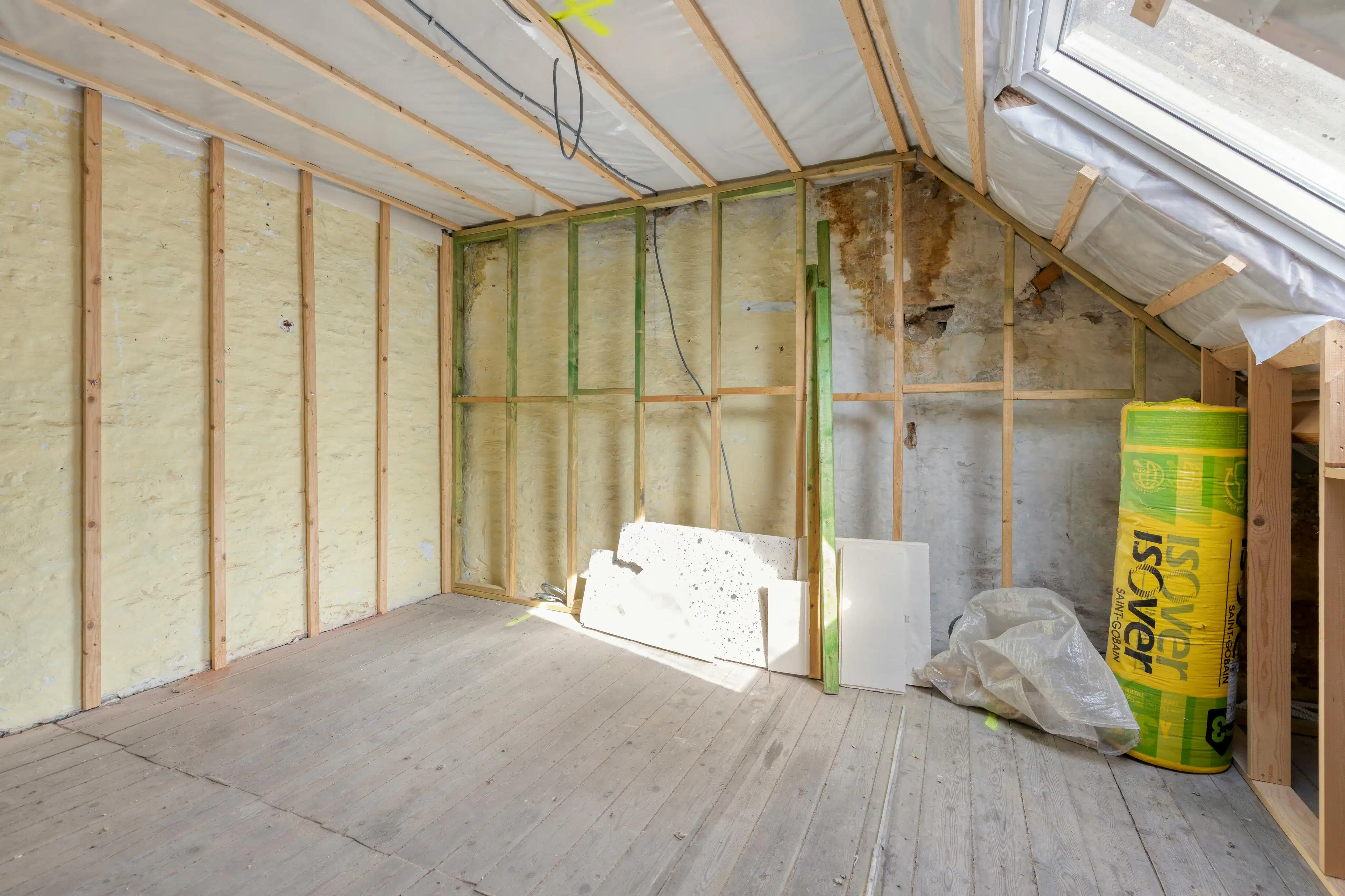 Verder te renoveren woning met tuin en garage in Adinkerke. foto 23