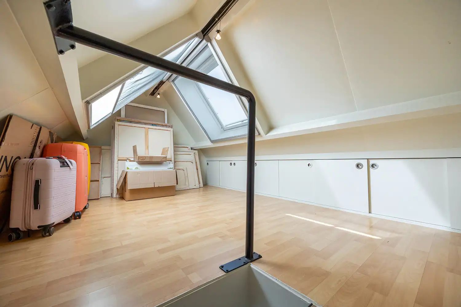 Karaktervol herenhuis met arte-déco aan de Dageraadplaats foto 24