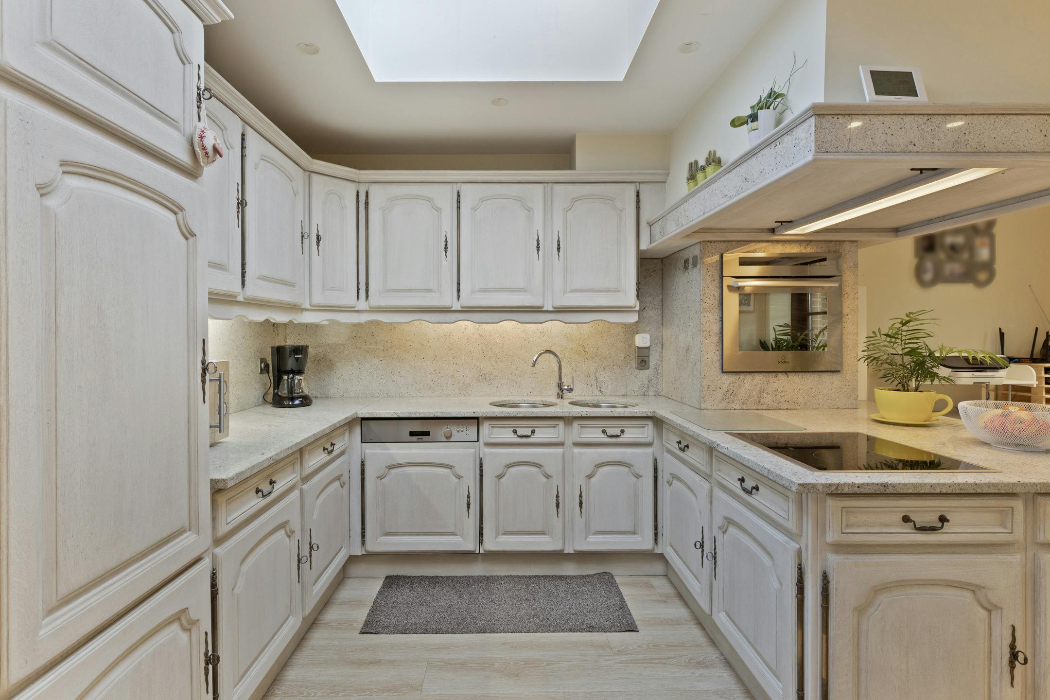 Instapklare woning met gezellige tuin te koop in Roeselare foto 5