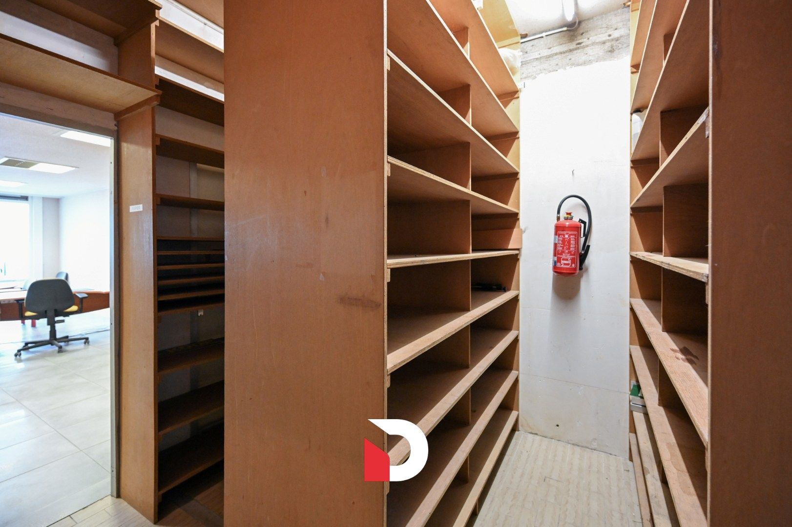 Handelsruime/Kantoor op de Zeedijk te Middelkerke foto 14