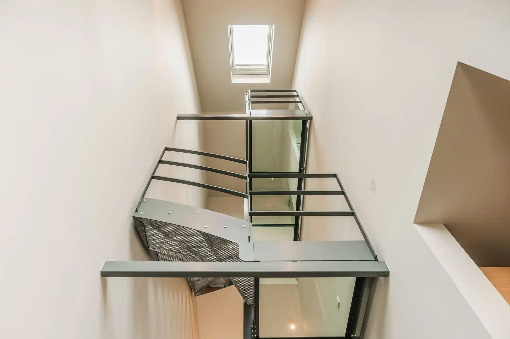 Unieke, landelijk gelegen designers woning foto 16