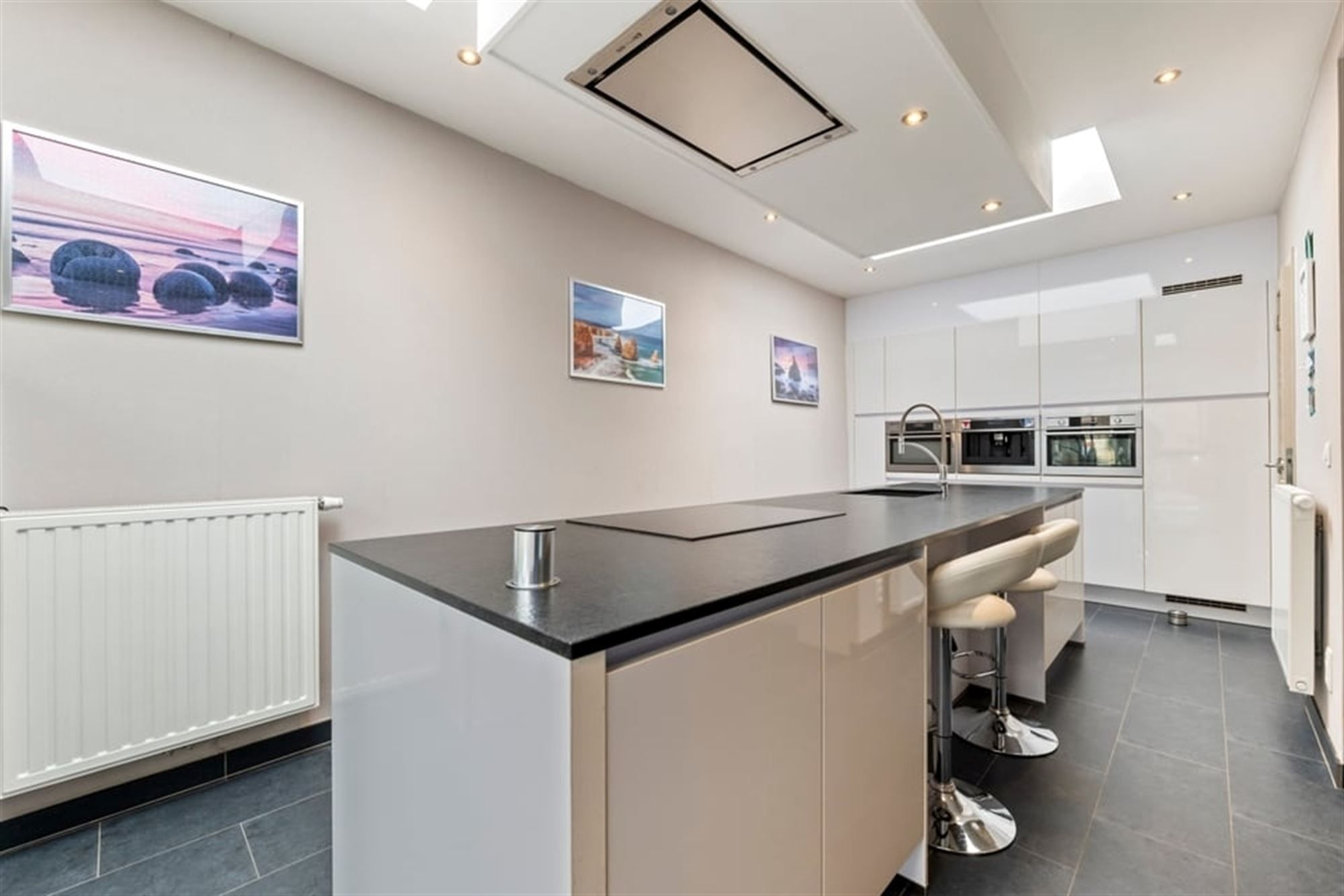 RUIME, INSTAPKLARE OPEN BEBOUWING MET PRACHTIGE TERRASSEN OP EEN RUSTIGE LOCATIE foto 8