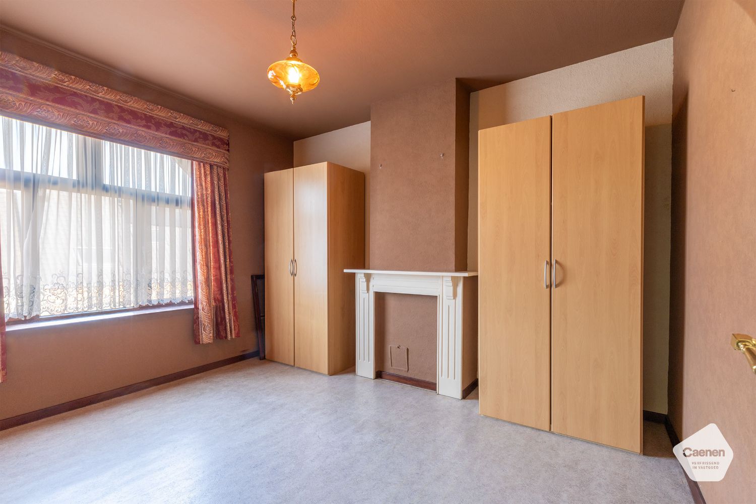 OP TE FRISSEN GOED ONDERHOUDEN WONING in het hartje van Ruddervoorde met 4 SLAAPKAMERS en PRACHTIGE TUIN! foto 11