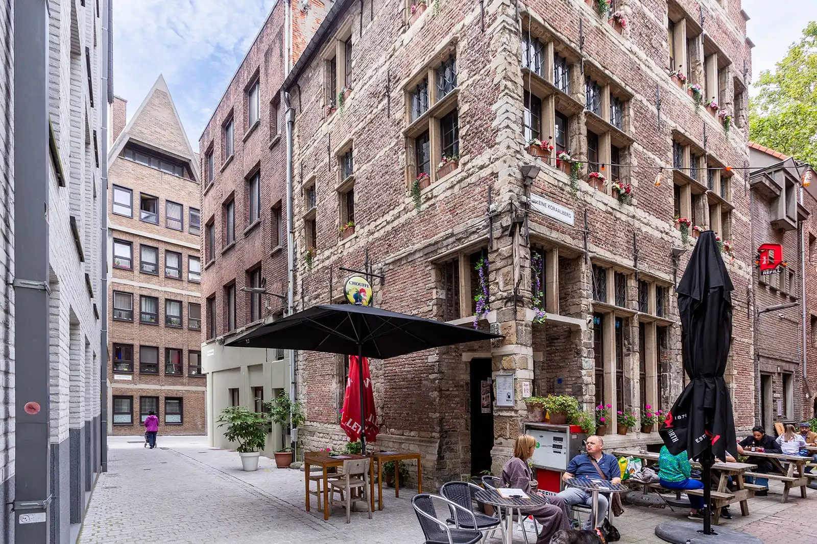 Totaal gerenoveerd opbrengsteigendom van 4 studio’s foto 30