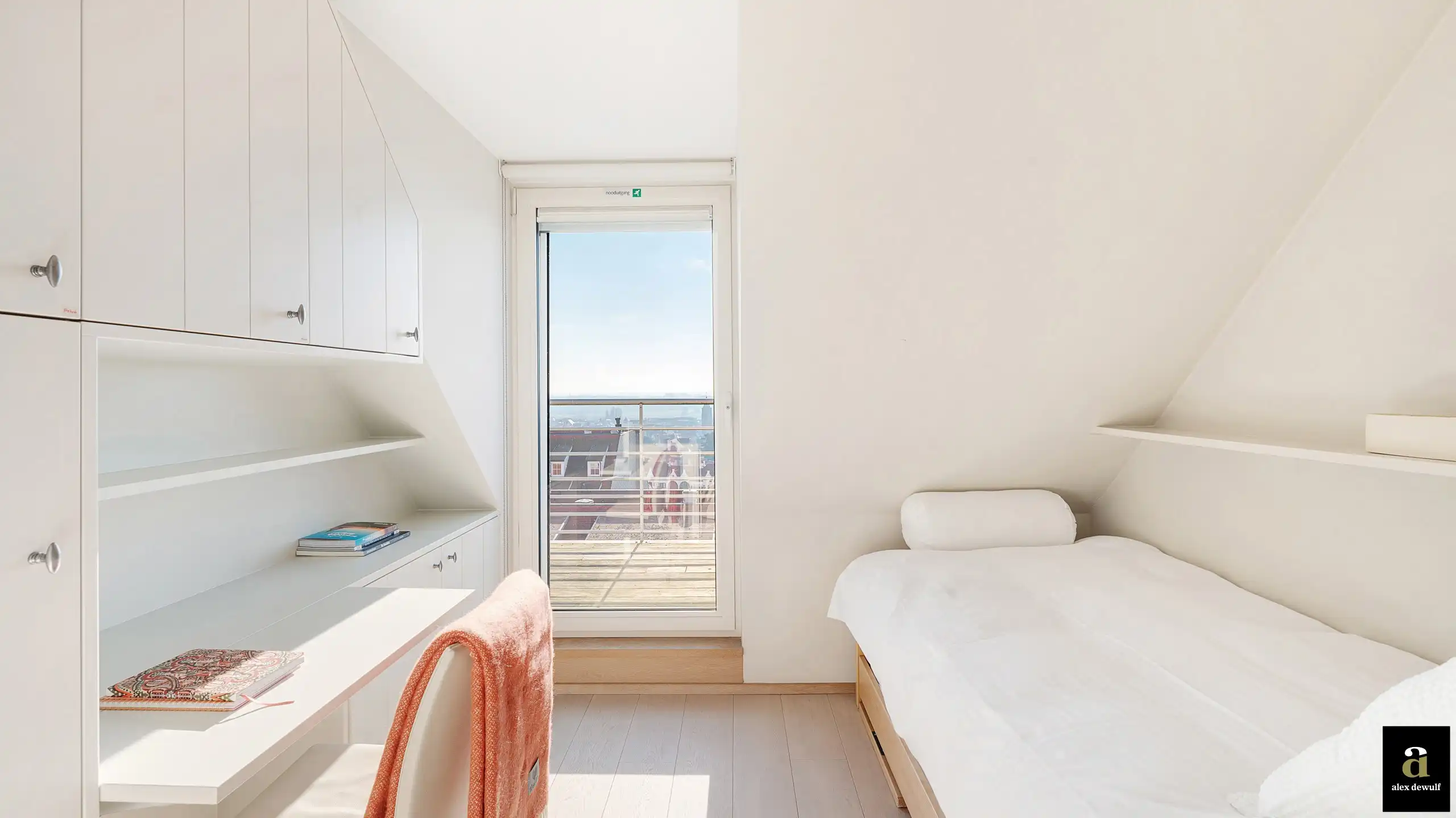 Uitzonderlijk duplex-appartement met 4 slaapkamers op de Zeedijk. foto 31