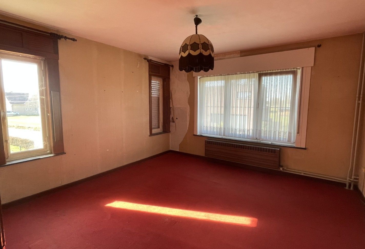 Ruime, te renoveren woning met veel potentieel op 10a14ca foto 14