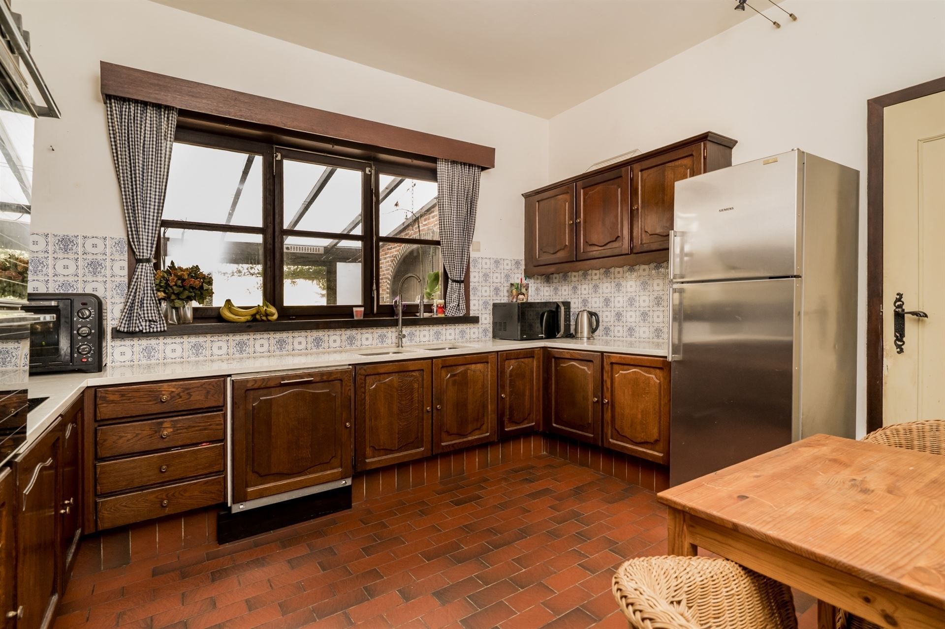 Te renoveren woning met grote tuin en eigen bos in rustig Bonheiden.  foto 2