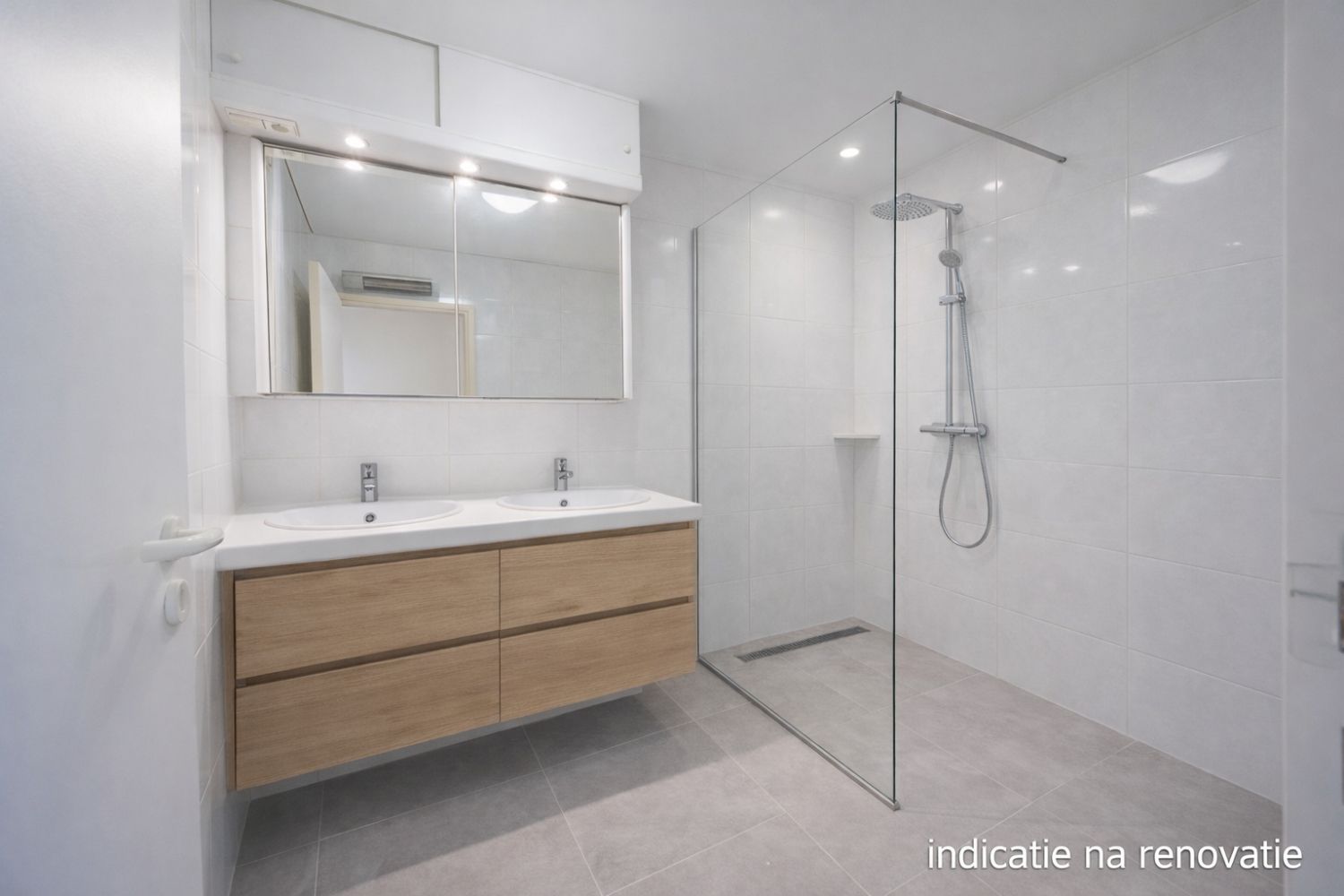 Uniek appartement met frontaal zicht op het casinoplein (met zeezicht!) foto 4